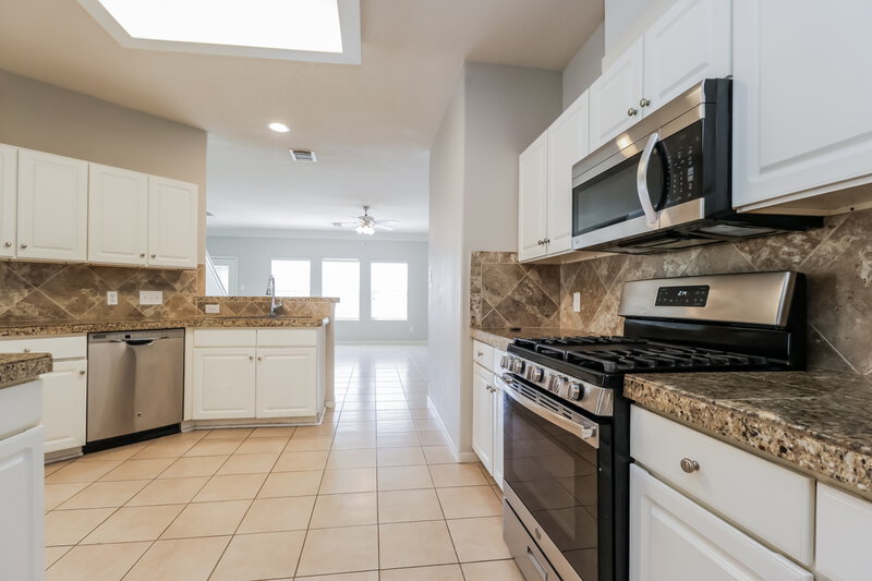 3,420/Mo, 15511 Hickory Dale Street Cypress, TX 77429 Kitchen View