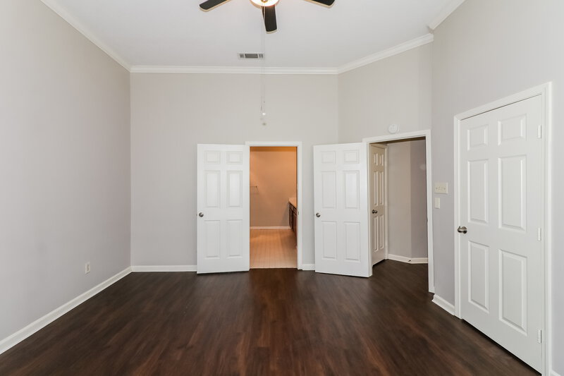 2,130/Mo, 3119 Creek Manor Dr. Kingwood, TX 77339 Main Bedroom View 2
