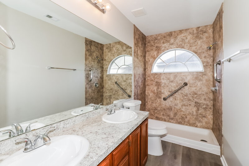 2,130/Mo, 3119 Creek Manor Dr. Kingwood, TX 77339 Bathroom View