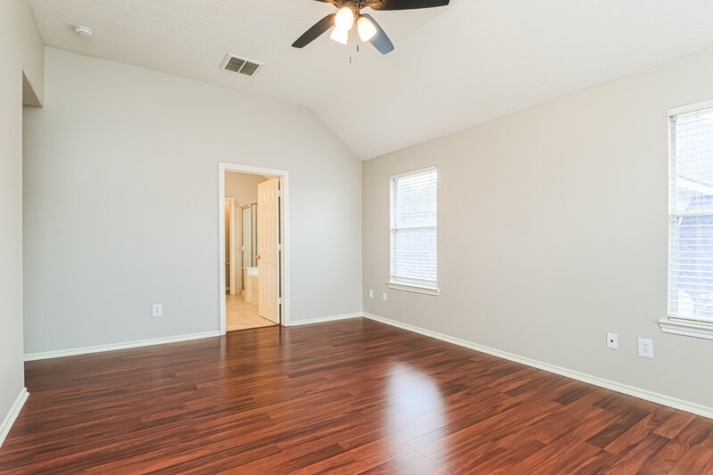 2,275/Mo, 6718 Rockwall Trail Drive Humble, TX 77346 Main Bedroom View 2