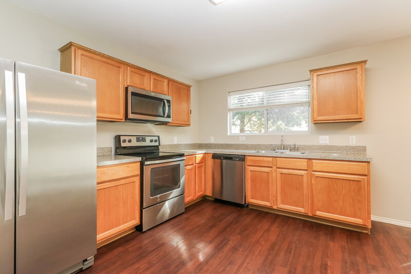 1,705/Mo, 16763 N Thrasher Drive Conroe, TX 77385 Kitchen View
