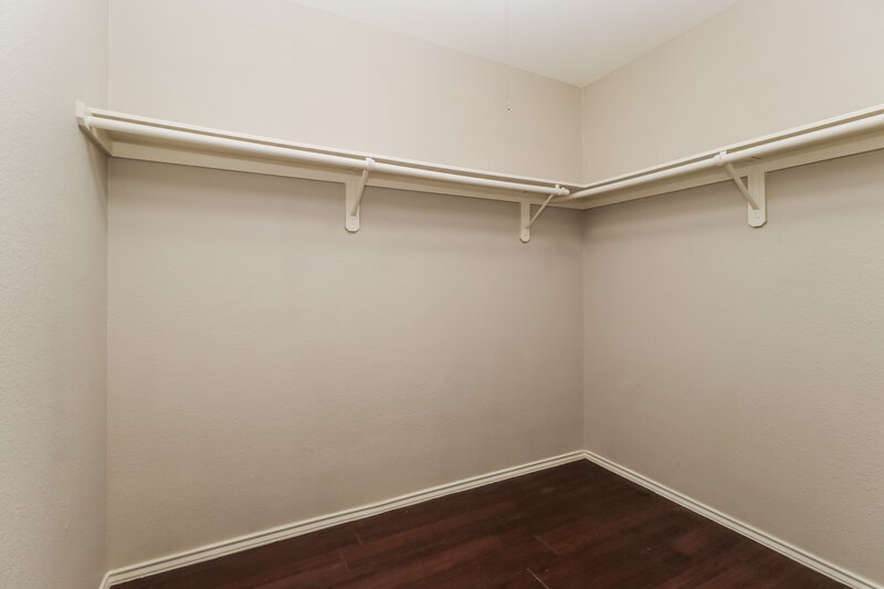 1,705/Mo, 16763 N Thrasher Drive Conroe, TX 77385 Walk In Closet View