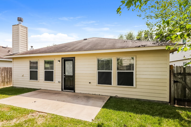 1,730/Mo, 18422 Austin Oak Lane Richmond, TX 77407 Rear View