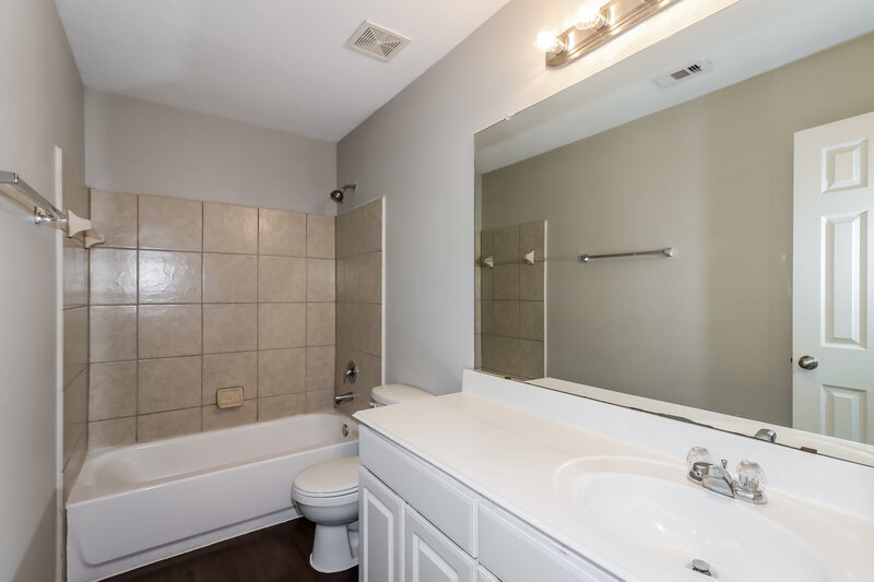 1,805/Mo, 5006 Ivy Fair Way Katy, TX 77449 Bathroom View