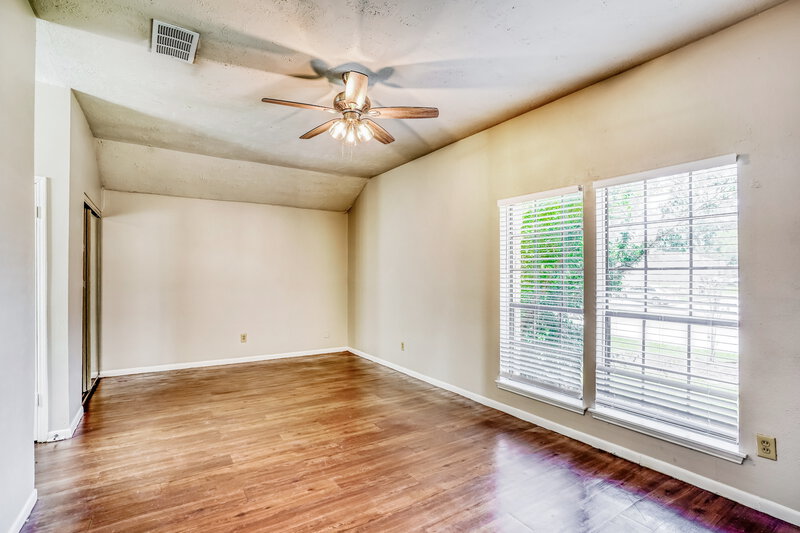 1,905/Mo, 15022 Mulberry Meadows Drive Houston, TX 77084 Main Bedroom View 2