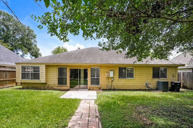 1,905/Mo, 15022 Mulberry Meadows Drive Houston, TX 77084 Rear View