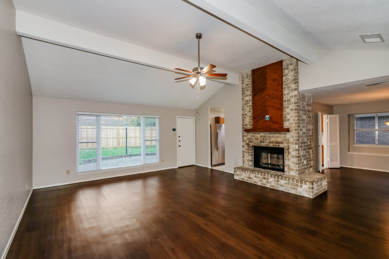 1,980/Mo, 3110 Sedgeborough Dr Katy, TX 77449 Living Room View