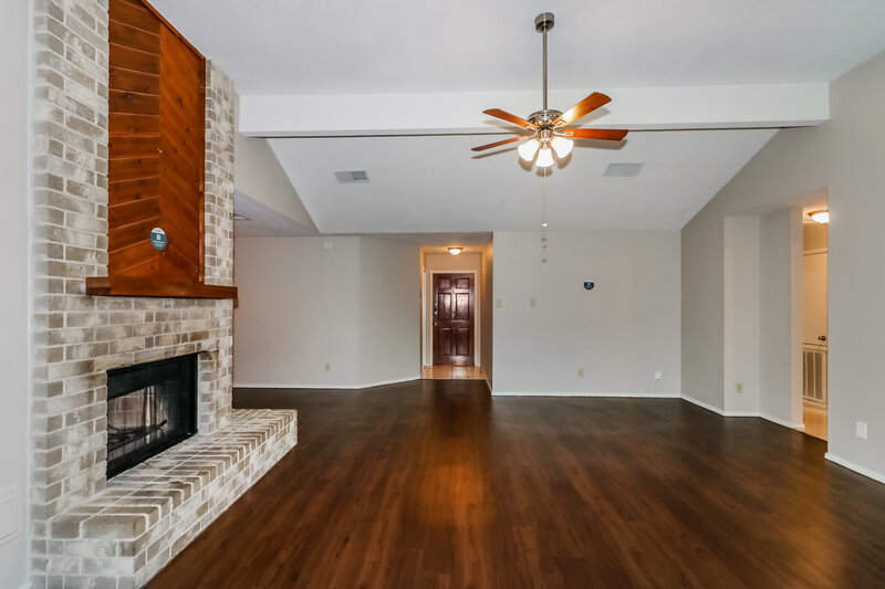 1,980/Mo, 3110 Sedgeborough Dr Katy, TX 77449 Living Room View 2