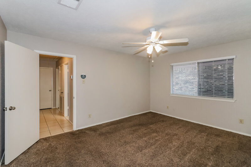 1,980/Mo, 3110 Sedgeborough Dr Katy, TX 77449 Main Bedroom View 2
