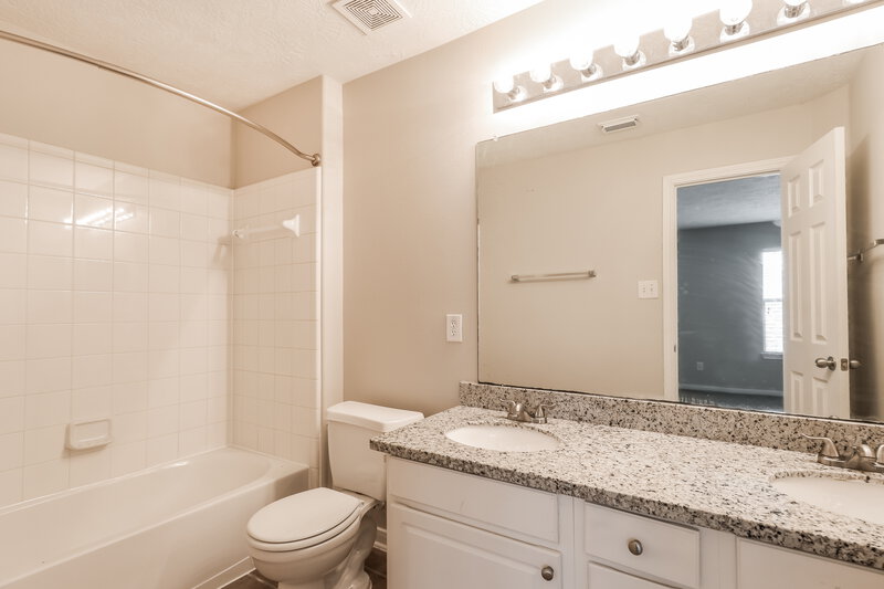 2,545/Mo, 2406 Hannover Valley Court Spring, TX 77388 Bathroom View