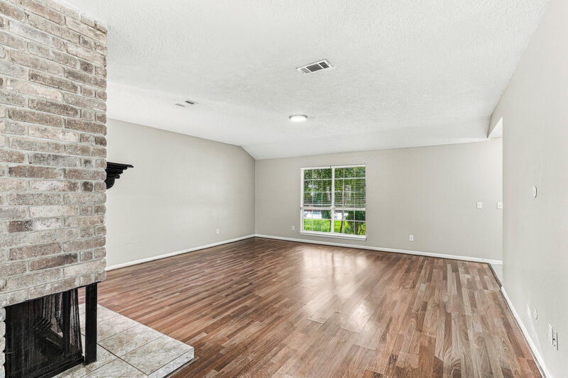 1,880/Mo, 5322 Windsong Trail Houston, TX 77084 Living Room View 2