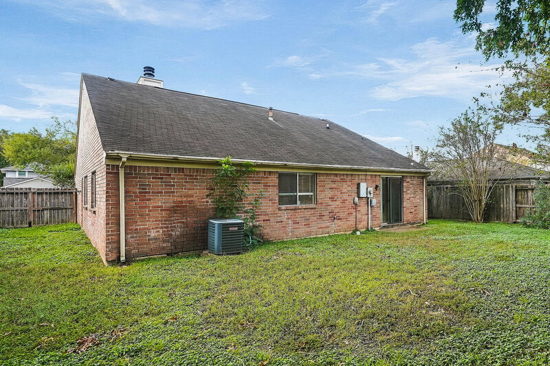 1,880/Mo, 5322 Windsong Trail Houston, TX 77084 Rear View