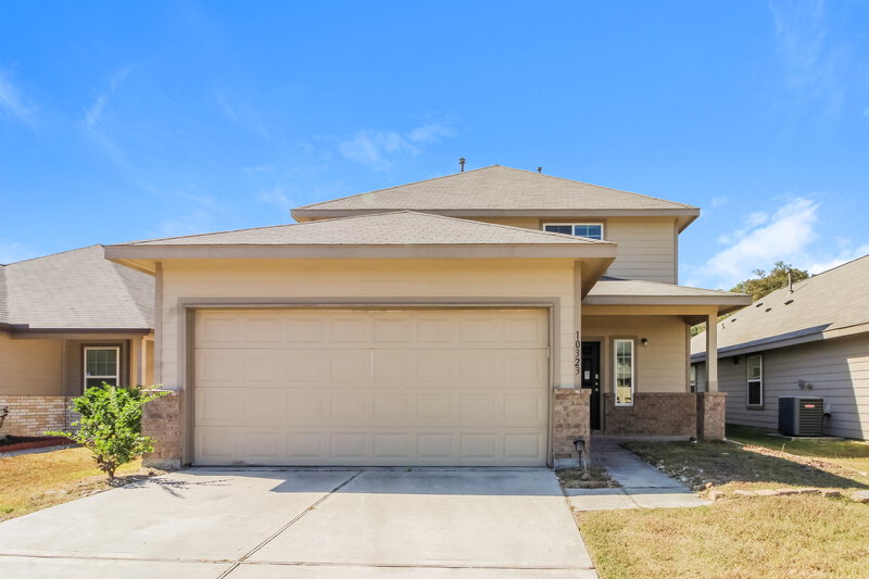 2,035/Mo, 10323 Leafy Autumn Path Houston, TX 77044 External View