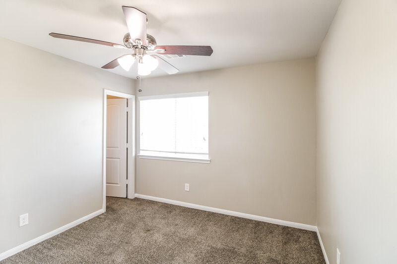 2,035/Mo, 10323 Leafy Autumn Path Houston, TX 77044 Main Bedroom View