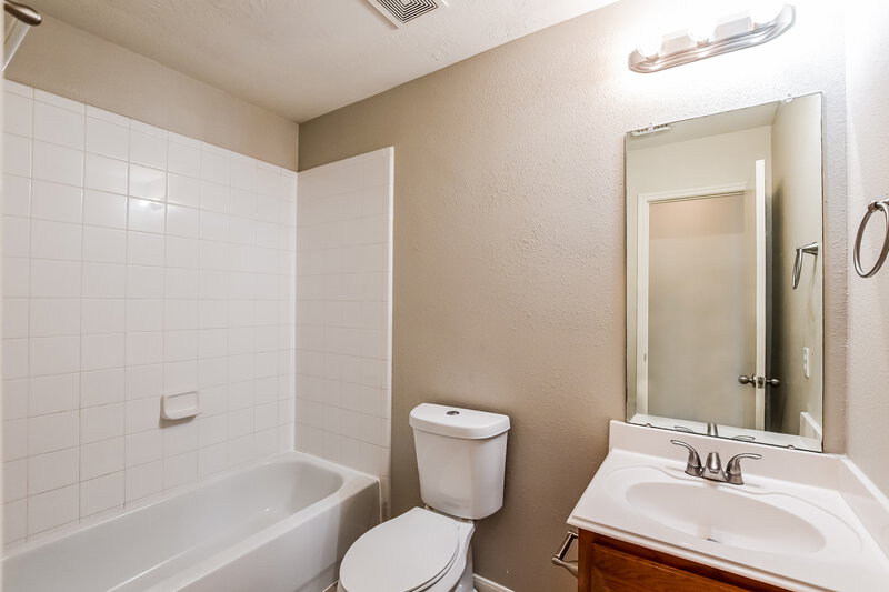 1,780/Mo, 2422 Fox Water Drive Spring, TX 77386 Bathroom View
