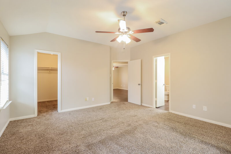 2,260/Mo, 3831 Woodlace Drive Humble, TX 77396 Main Bedroom View 2