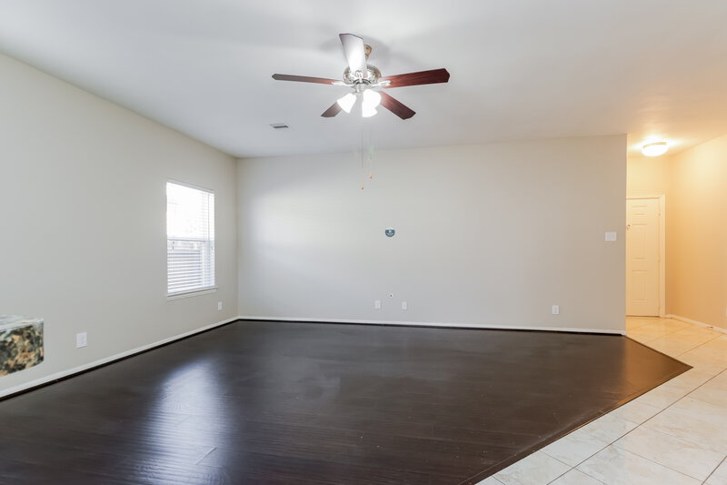 1,900/Mo, 20311 Percheron Trail Humble, TX 77338 Living Room View 3