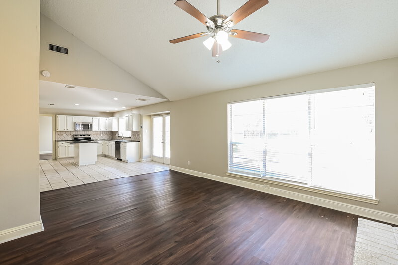 1,875/Mo, 25535 Chapel Ridge Lane Spring, TX 77373 Living Room View 2