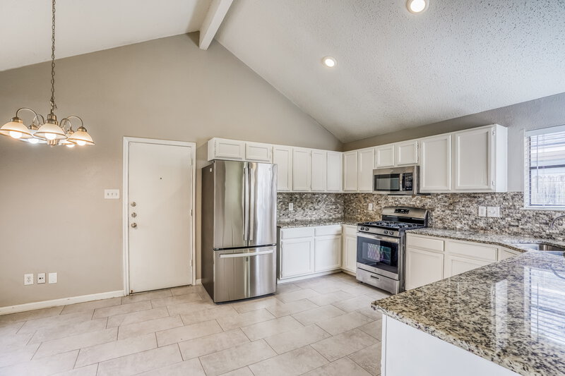 1,805/Mo, 4303 Hawk Meadow Drive Katy, TX 77449 Kitchen View