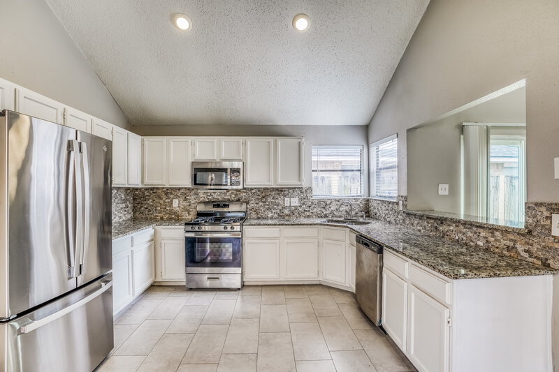 1,805/Mo, 4303 Hawk Meadow Drive Katy, TX 77449 Kitchen View 2