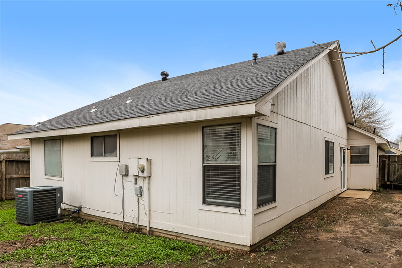 1,825/Mo, 4303 Hawk Meadow Drive Katy, TX 77449 Rear View