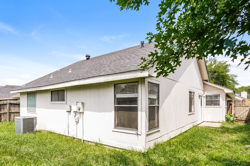 1,805/Mo, 4303 Hawk Meadow Drive Katy, TX 77449 Rear View