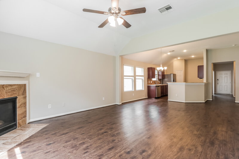 1,995/Mo, 21223 Fox Orchard Ct Humble, TX 77338 Living Room View 3