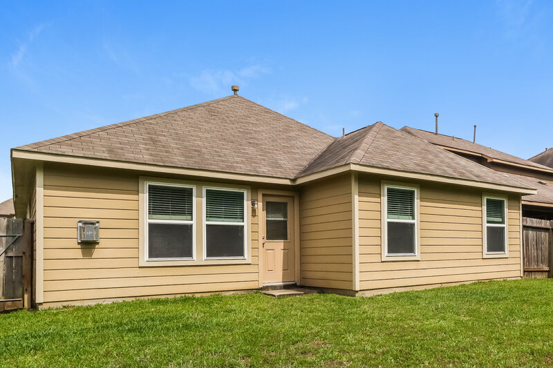 1,995/Mo, 21223 Fox Orchard Ct Humble, TX 77338 Rear View