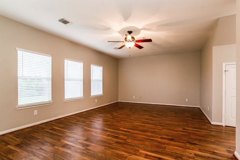 1,915/Mo, 1815 Adriana Lane Houston, TX 77049 Living Room View