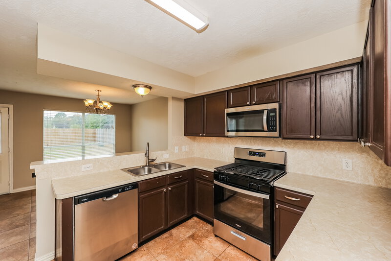 1,925/Mo, 19451 Cypress Royal Drive Katy, TX 77449 Kitchen View 2