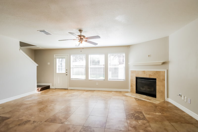 2,260/Mo, 7338 Fox Forest Trail Humble, TX 77338 Living Room View