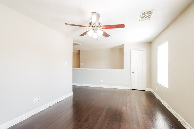 2,260/Mo, 7338 Fox Forest Trail Humble, TX 77338 Family Room View