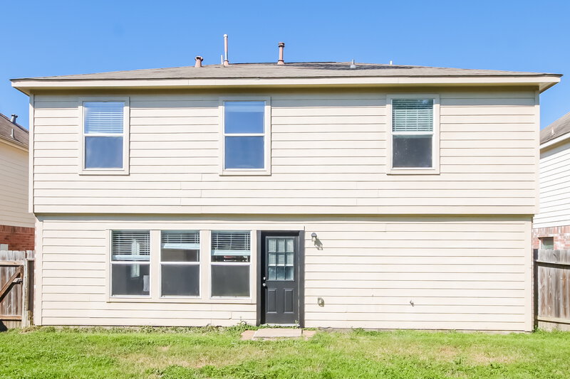 2,260/Mo, 7338 Fox Forest Trail Humble, TX 77338 Rear View