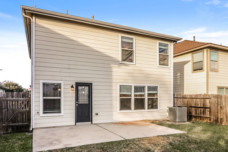 1,720/Mo, 18427 Westgate Pasture Lane Cypress, TX 77433 Rear View