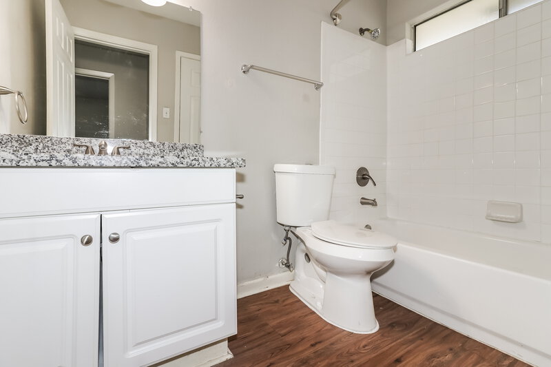 1,715/Mo, 18711 Droitwich Dr Humble, TX 77346 Bathroom View