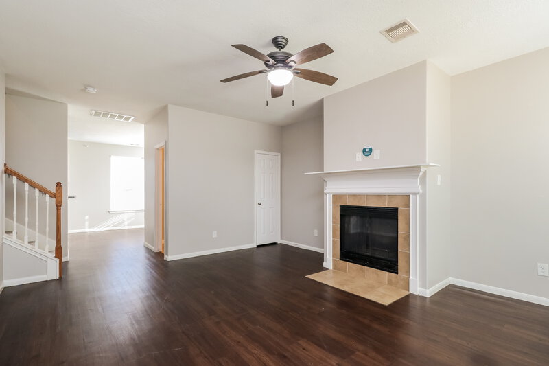2,330/Mo, 15618 Forest Creek Farms Cypress, TX 77429 Living Room View