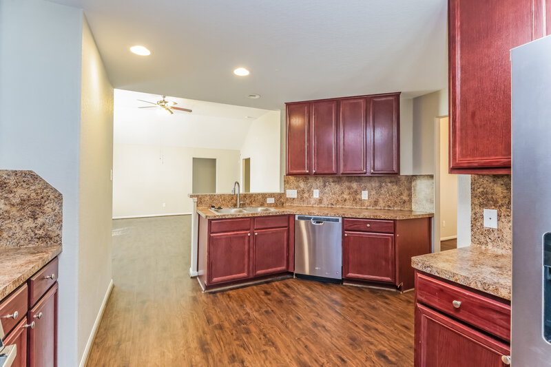 1,960/Mo, 21230 Fox Branch Trail Humble, TX 77338 Kitchen View 2