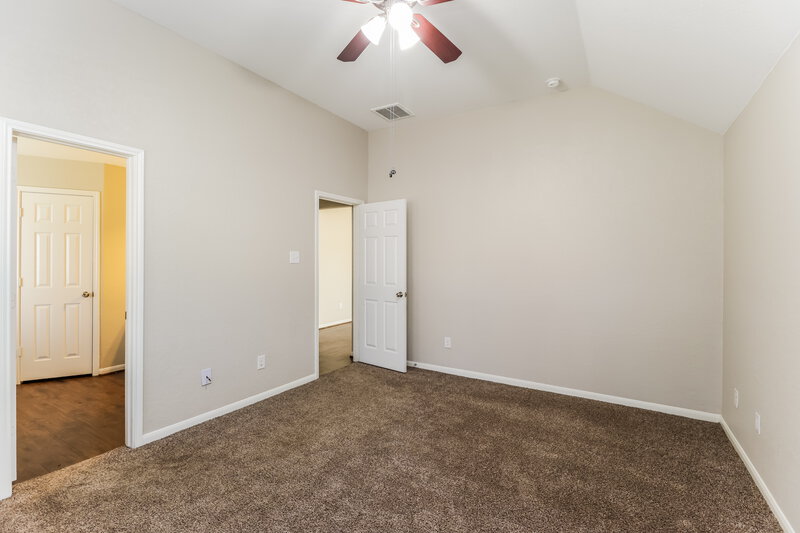1,960/Mo, 21230 Fox Branch Trail Humble, TX 77338 Main Bedroom View 2