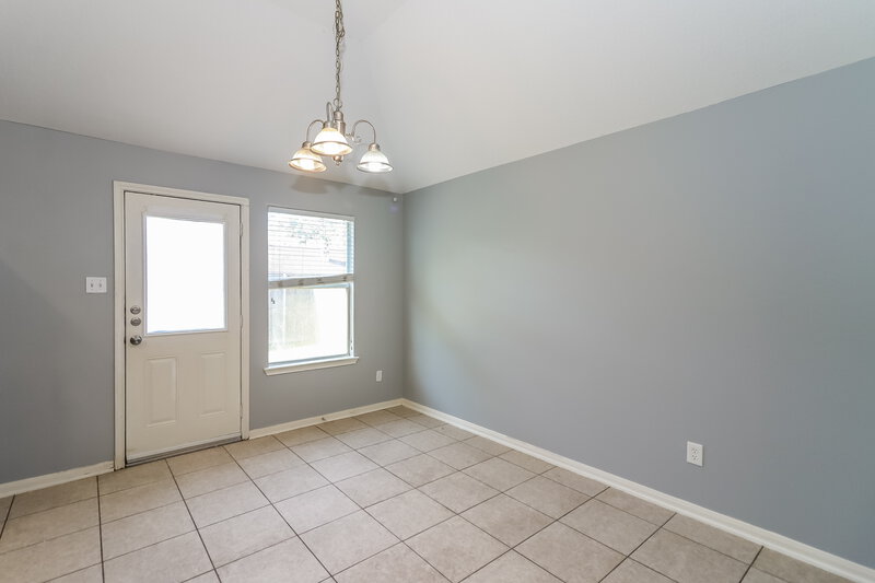 1,780/Mo, 11738 Elizabeth Court Pinehurst, TX 77362 Dining Room View