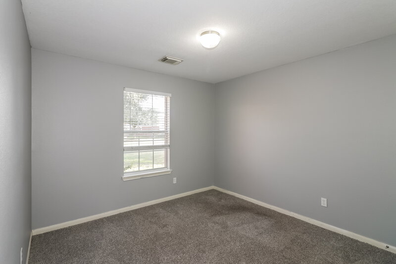 1,780/Mo, 11738 Elizabeth Court Pinehurst, TX 77362 Bedroom View