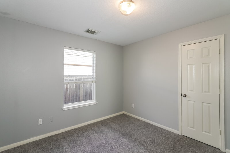 1,780/Mo, 11738 Elizabeth Court Pinehurst, TX 77362 Bedroom View 2