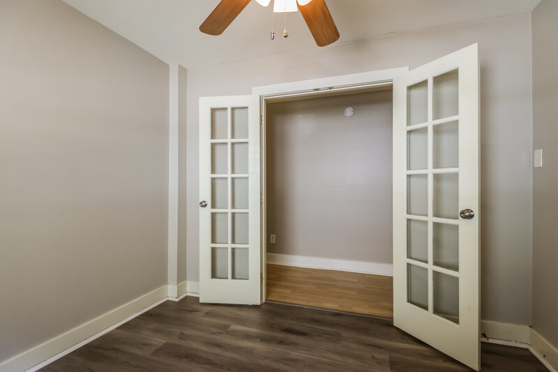 2,105/Mo, 422 Laurel Timbers Drive Houston, TX 77339 Bedroom View 2