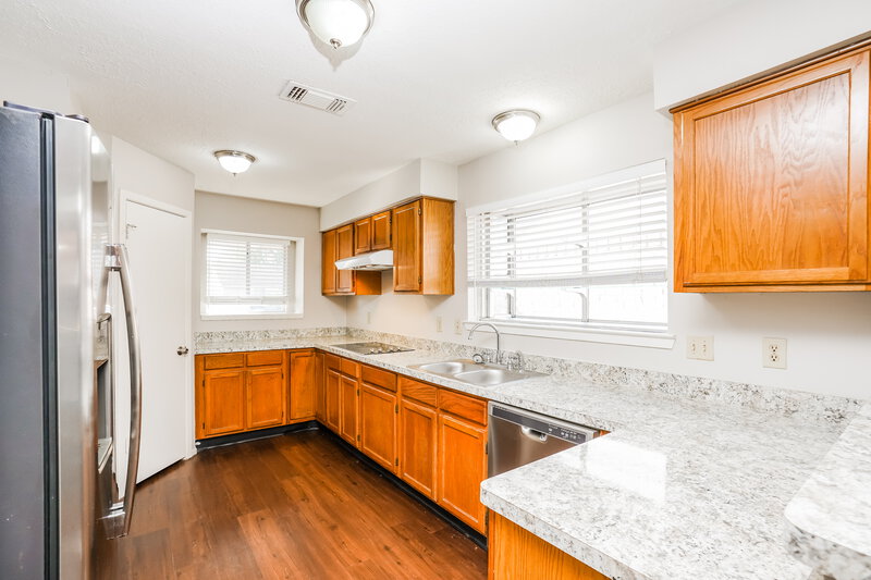 1,690/Mo, 11426 Milners Point Drive Houston, TX 77066 Kitchen View