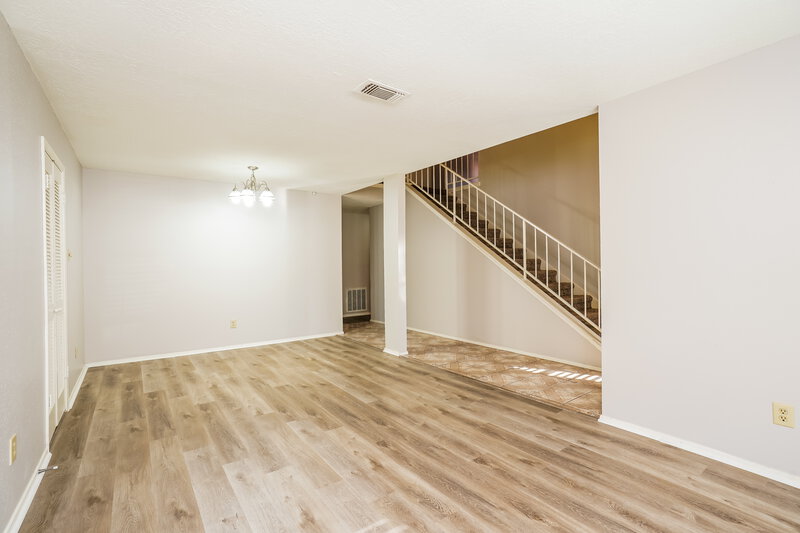 1,690/Mo, 11426 Milners Point Drive Houston, TX 77066 Family Room View