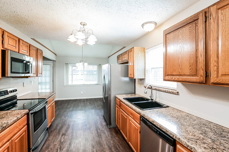 2,390/Mo, 11918 Cottonwood Lane Cypress, TX 77429 Kitchen View 2