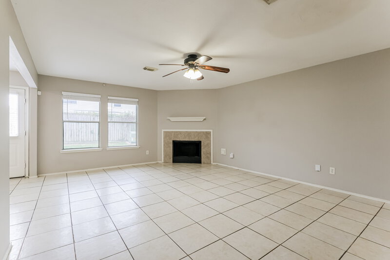 1,745/Mo, 11811 Sunny Stream Drive Tomball, TX 77375 Living Room View 2