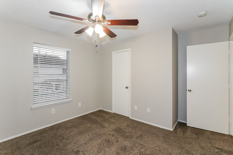 1,885/Mo, 11811 Sunny Stream Drive Tomball, TX 77375 Bedroom View