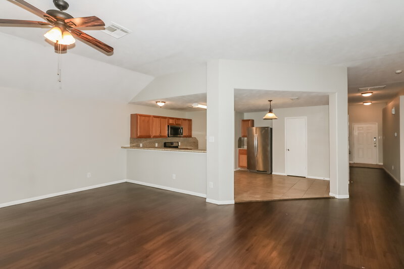 1,955/Mo, 18411 Atascocita Meadows Drive Humble, TX 77346 Living Room View