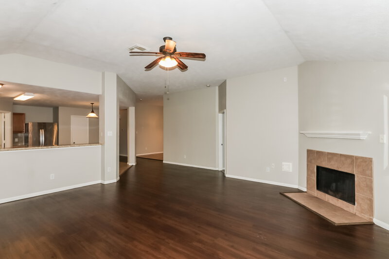 1,955/Mo, 18411 Atascocita Meadows Drive Humble, TX 77346 Living Room View 2