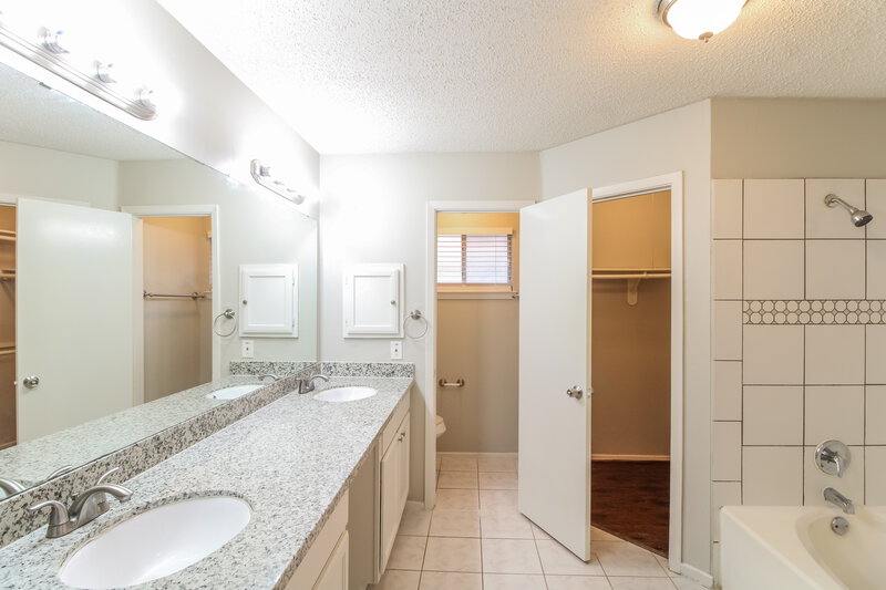 1,895/Mo, 2530 Doverglen Dr Missouri City, TX 77489 Misc View 8